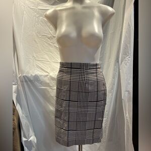 Dalia skirt size 6 excellent condition